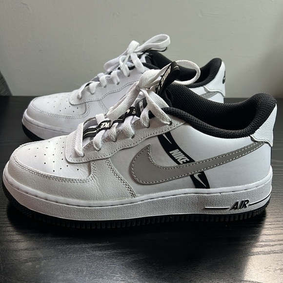 Nike Airforce 1 LV8 KSA Youth 6Y Black and White - Picture 3 of 5